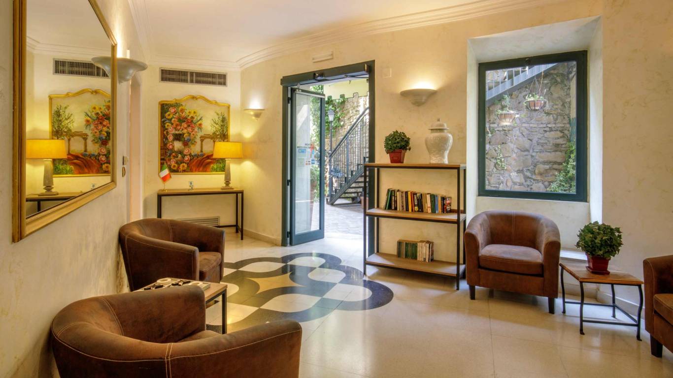 hotel-alessandrino-roma-reception-IMG-4968