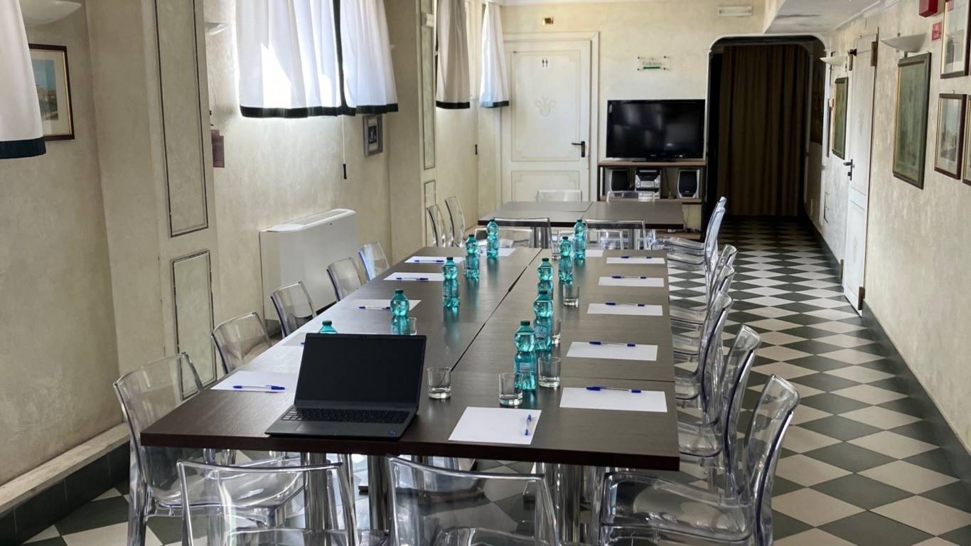 hotel-alessandrino-roma-sala-meeting-5